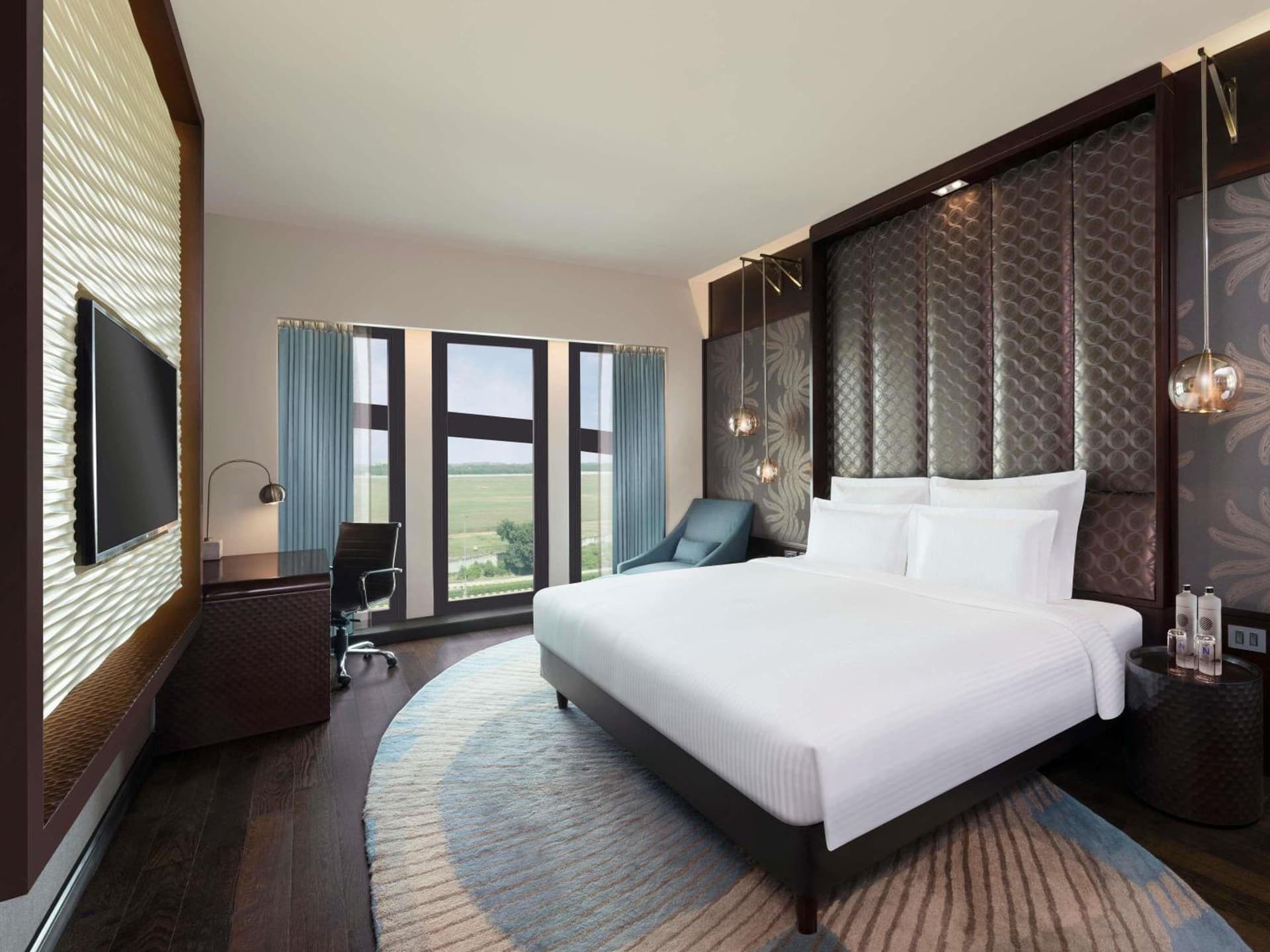 Executive King Room