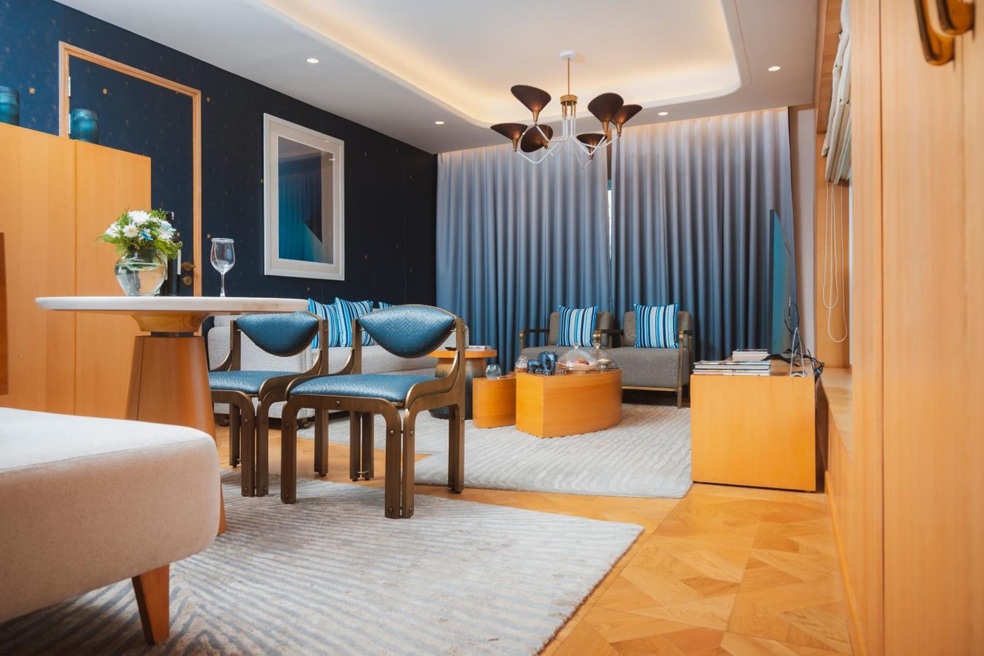 Suite King Room