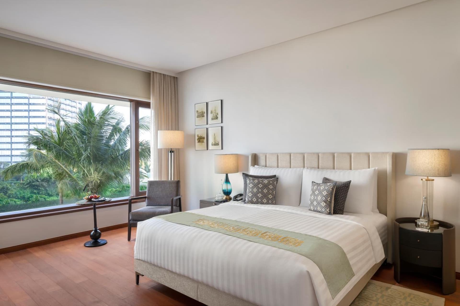 Premier King Room