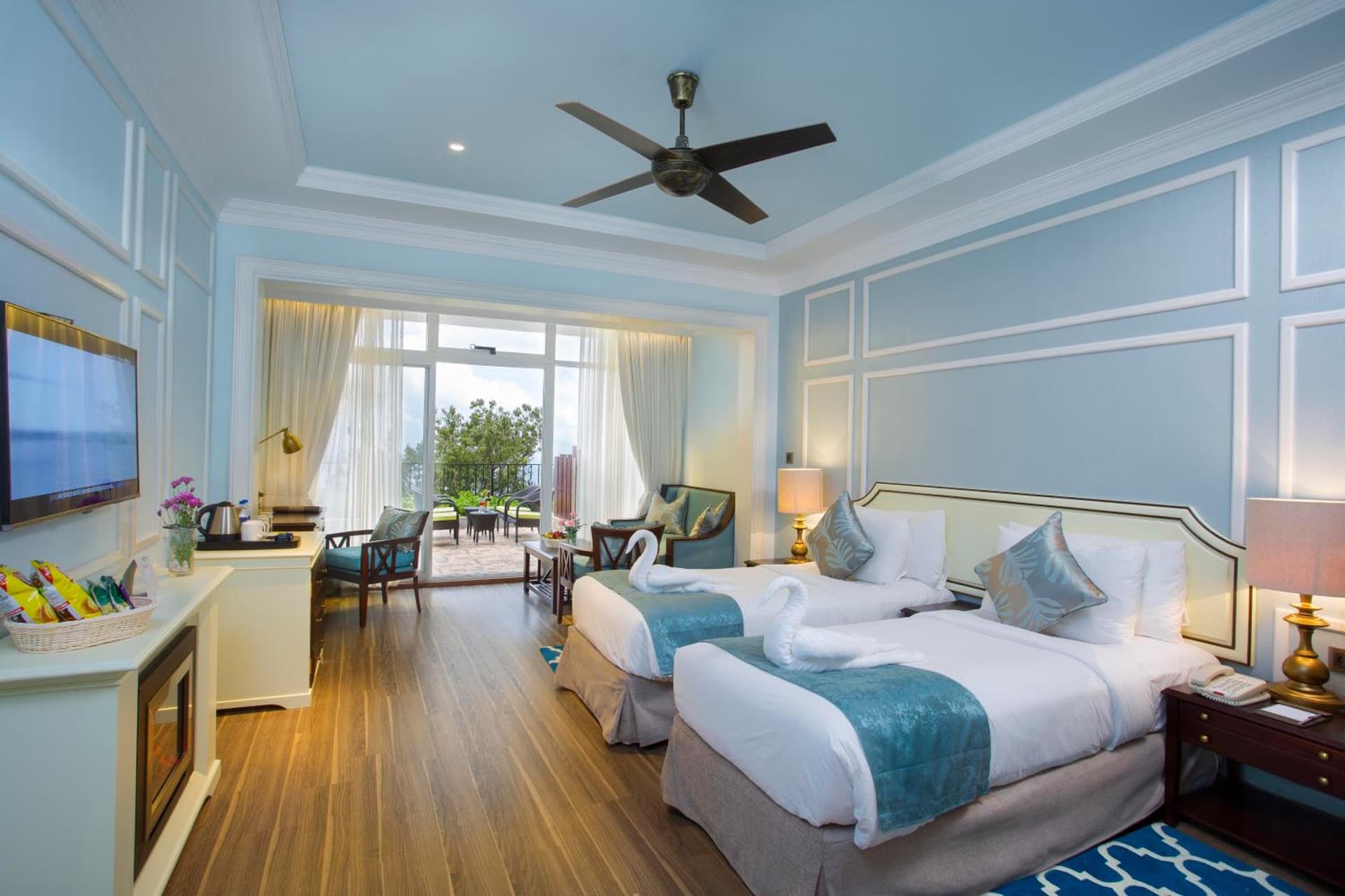 Moonlight Bliss room with Private Terrace & Mountain view
