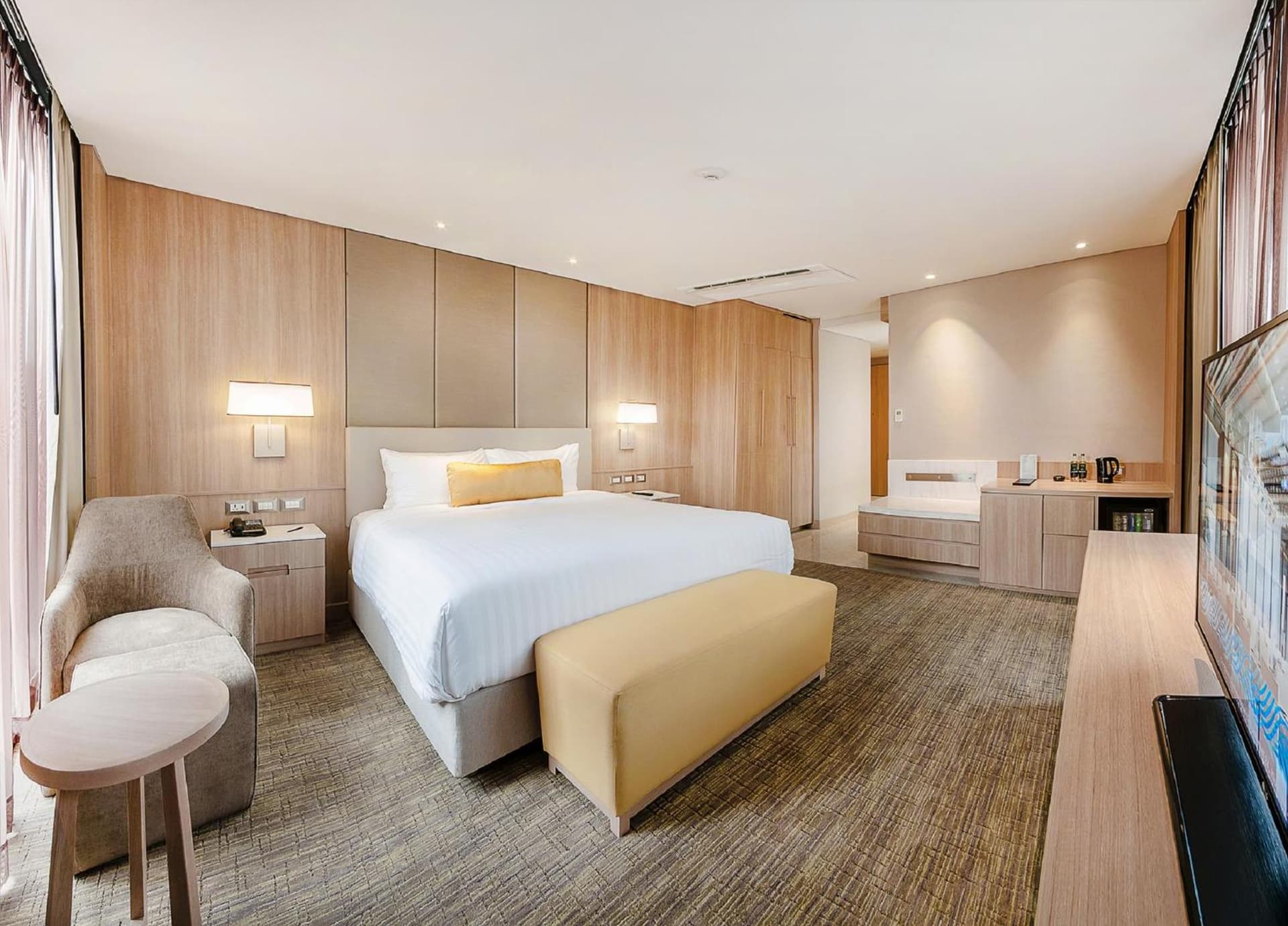 Executive King Room