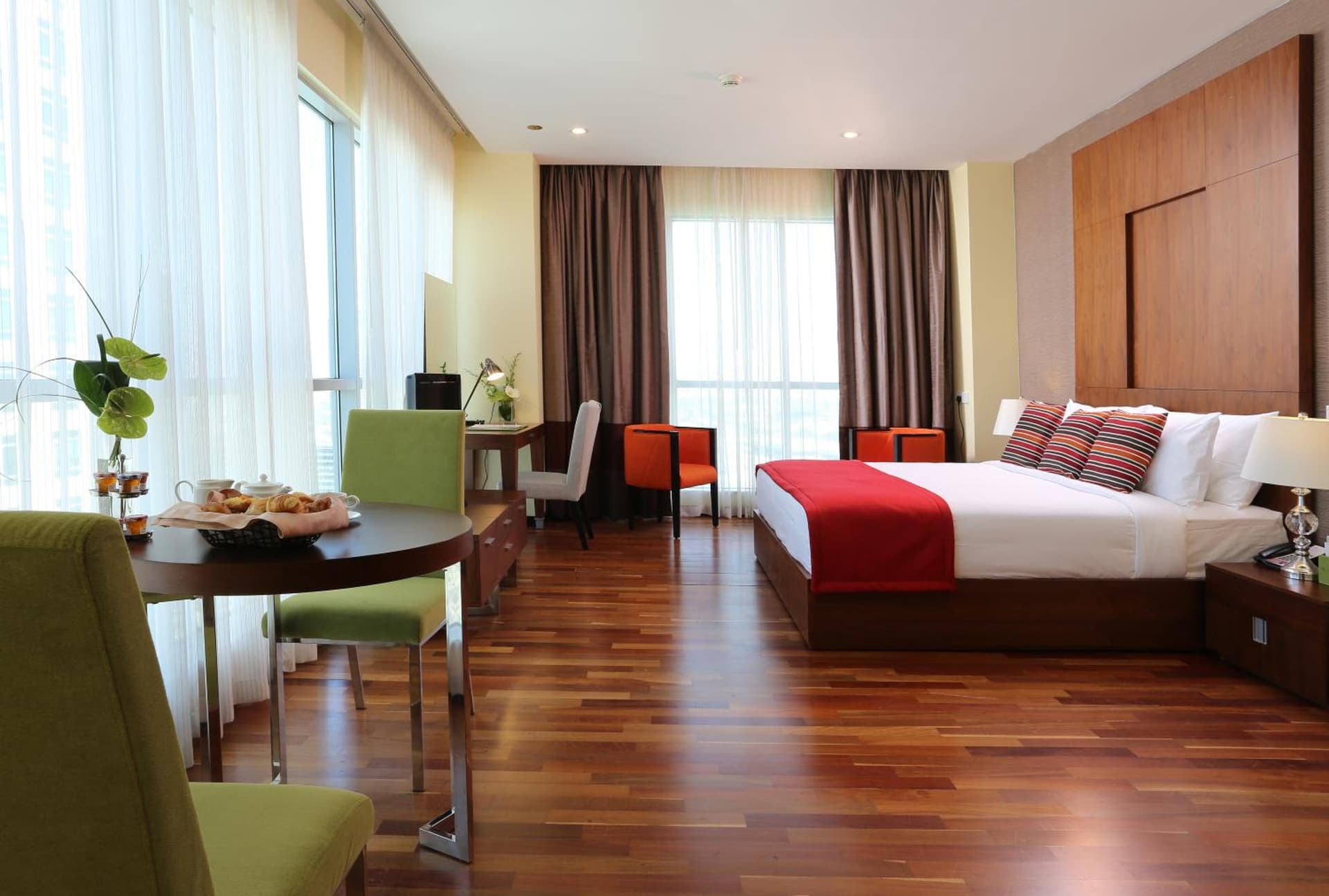 Premium King Smoking Room