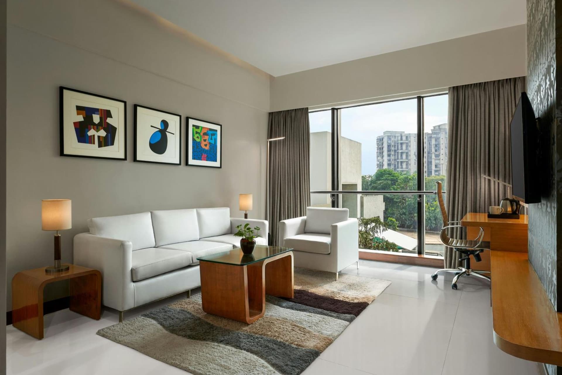 Suite King City View Room