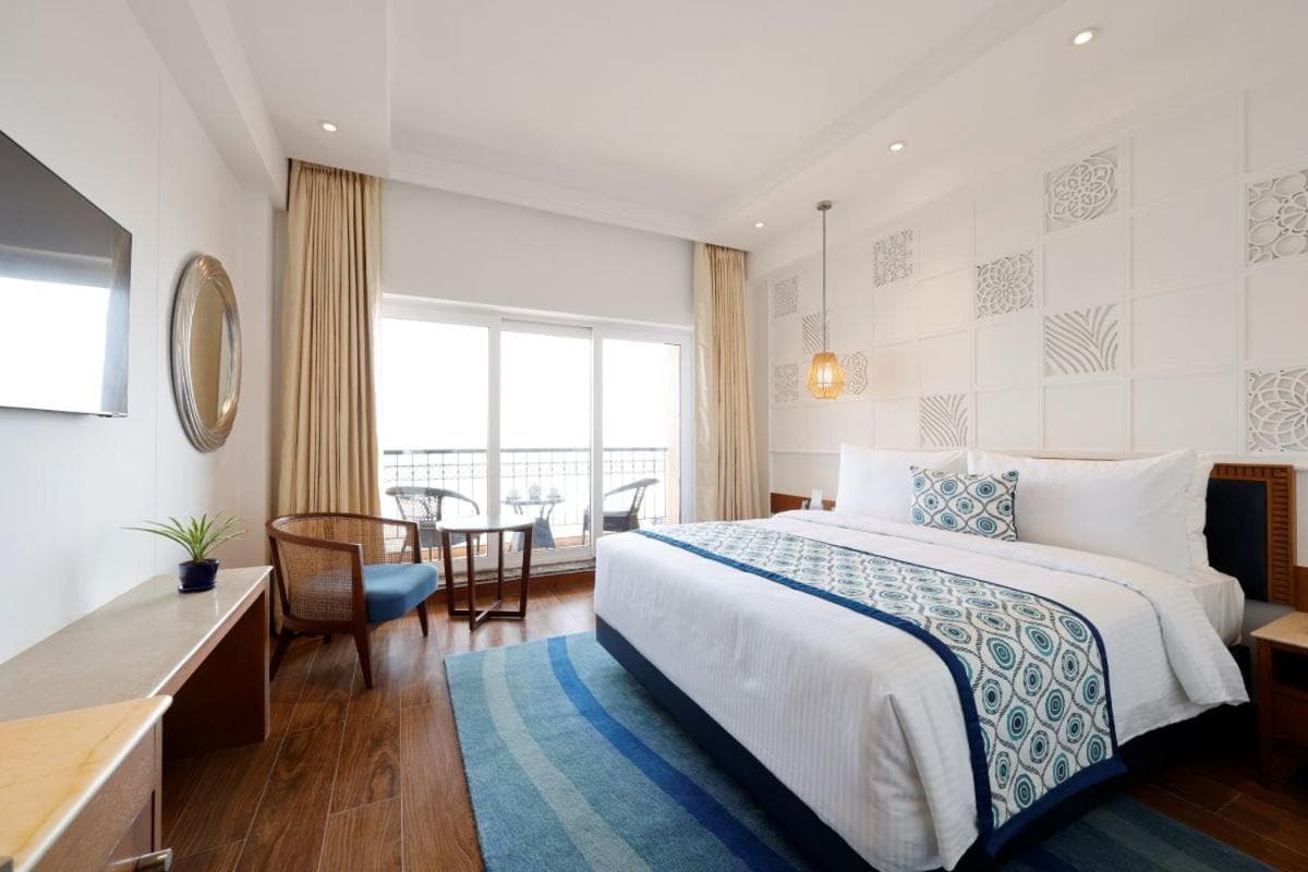 Sea Front Room with Balcony
