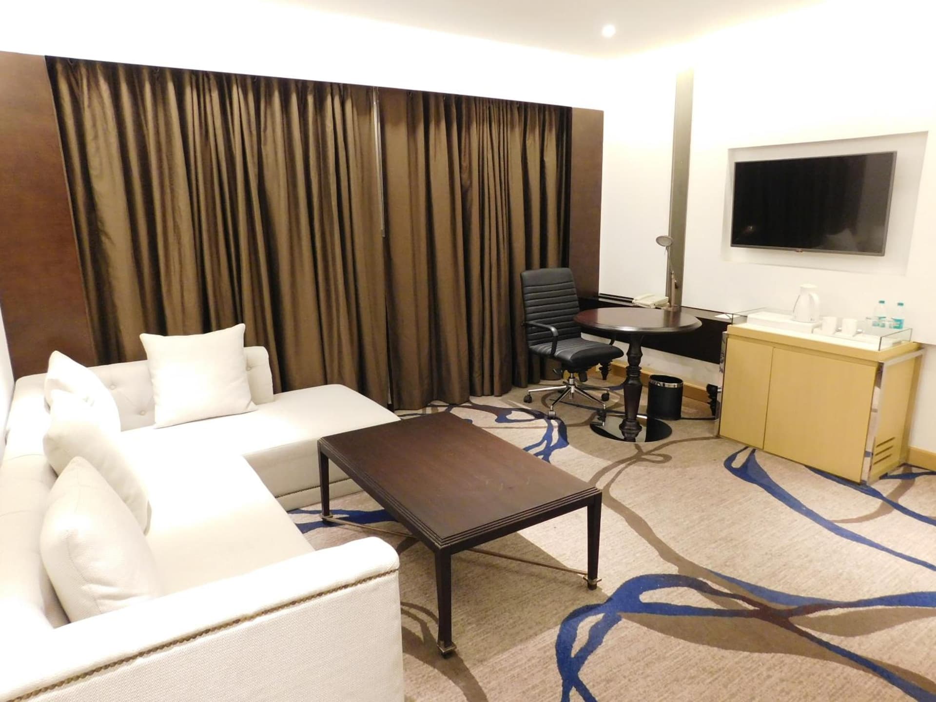 Suite King Room