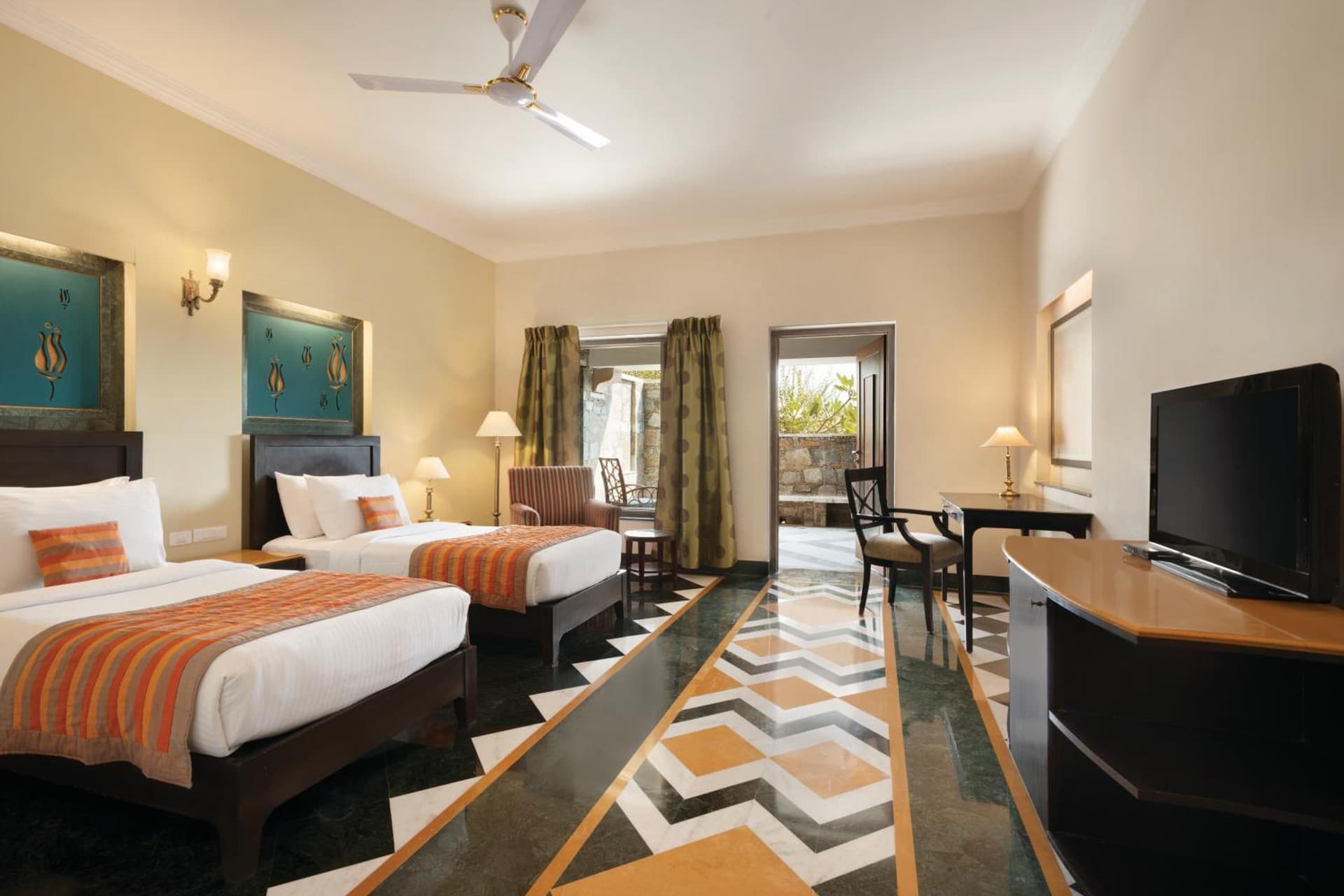 Deluxe Twin City View Accessible Room