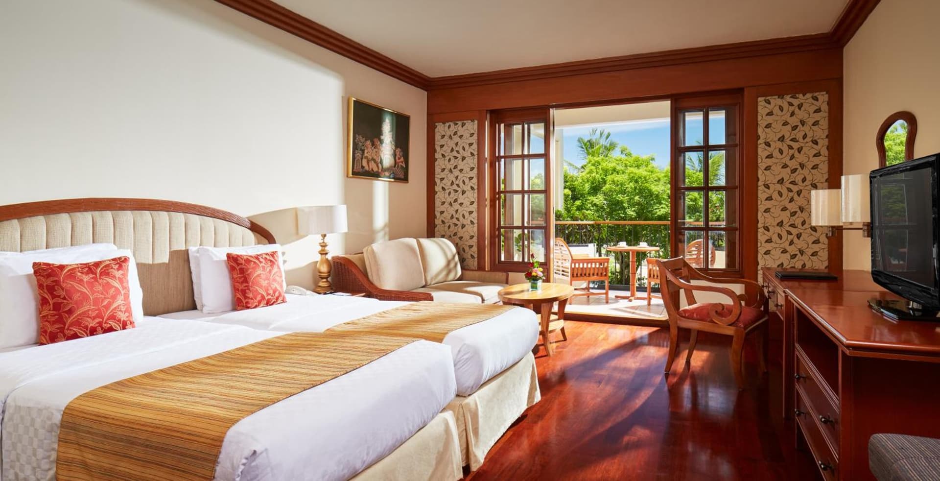 Classic Deluxe Twin Room