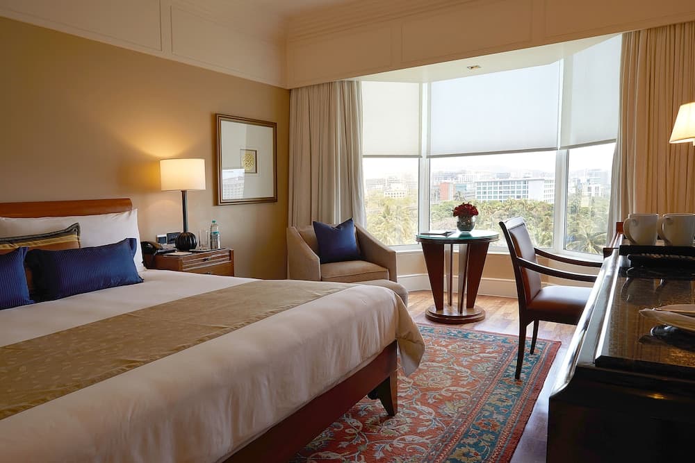 Royal King Room