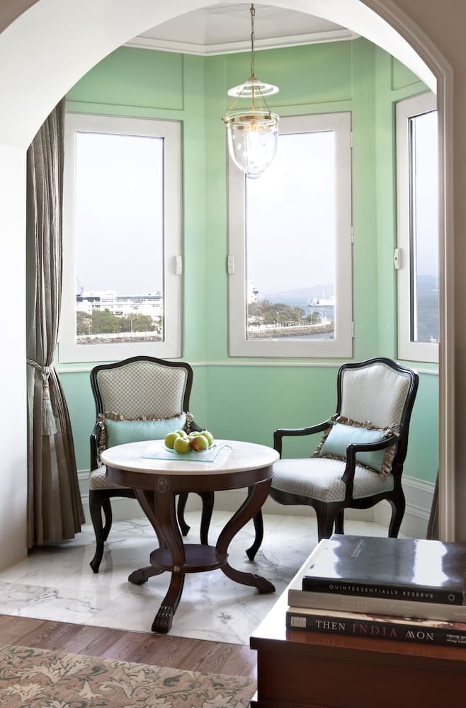 Luxury King Sea View Room