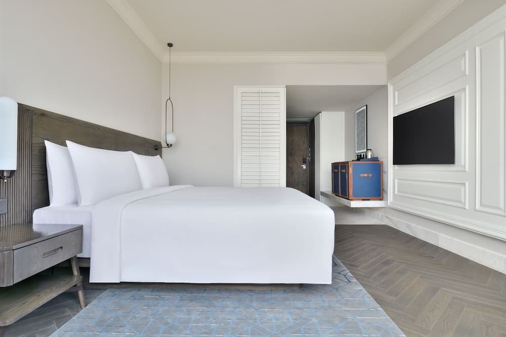Executive King Room
