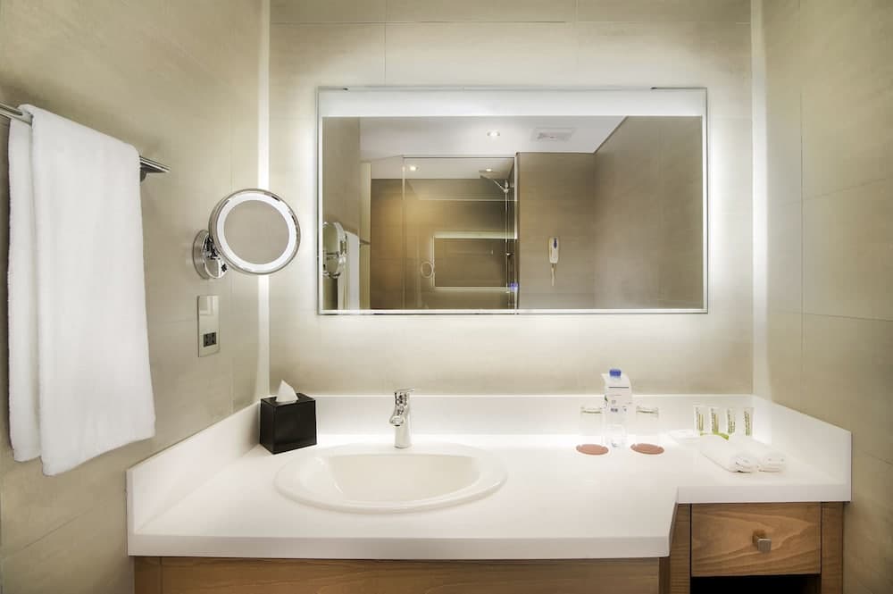 Deluxe Twin City View Room
