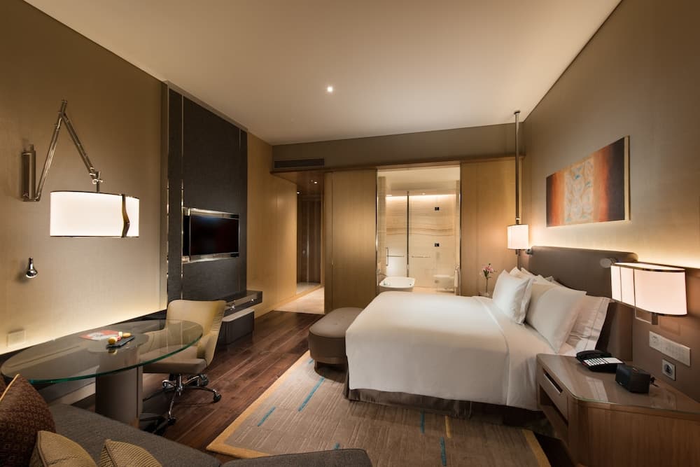 King Executive Executive Lounge Access