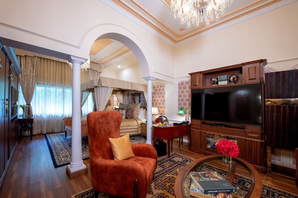 Suite King Room