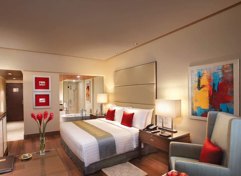 Deluxe Queen Room