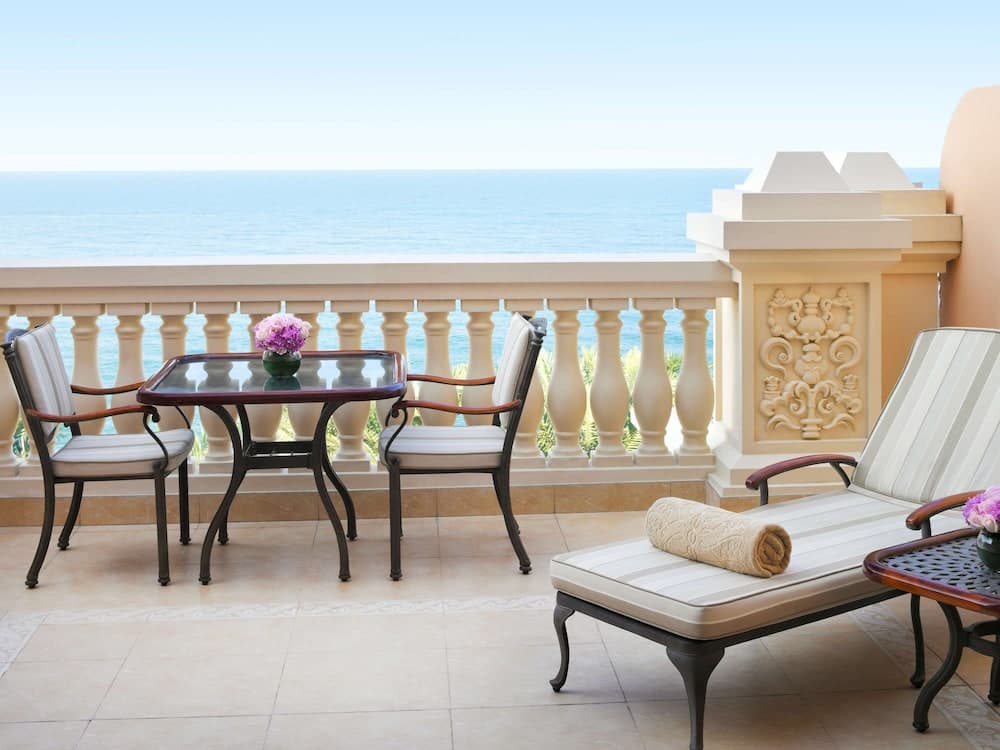 Suite King Ocean View Balcony Room