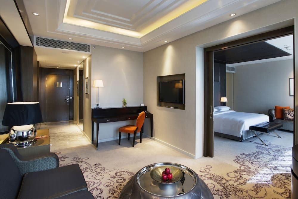 Suite King Room