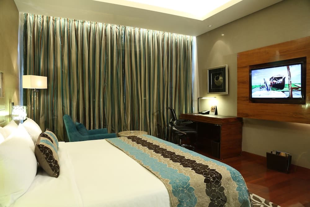 Luxury King Room