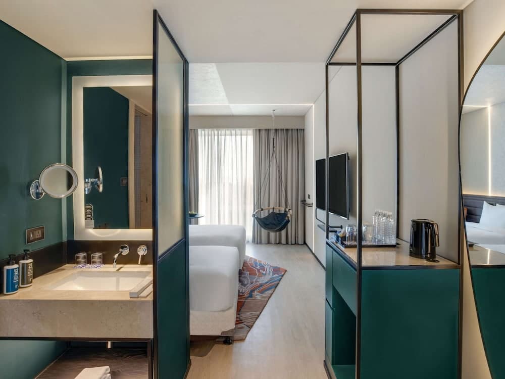 Premier Twin Room