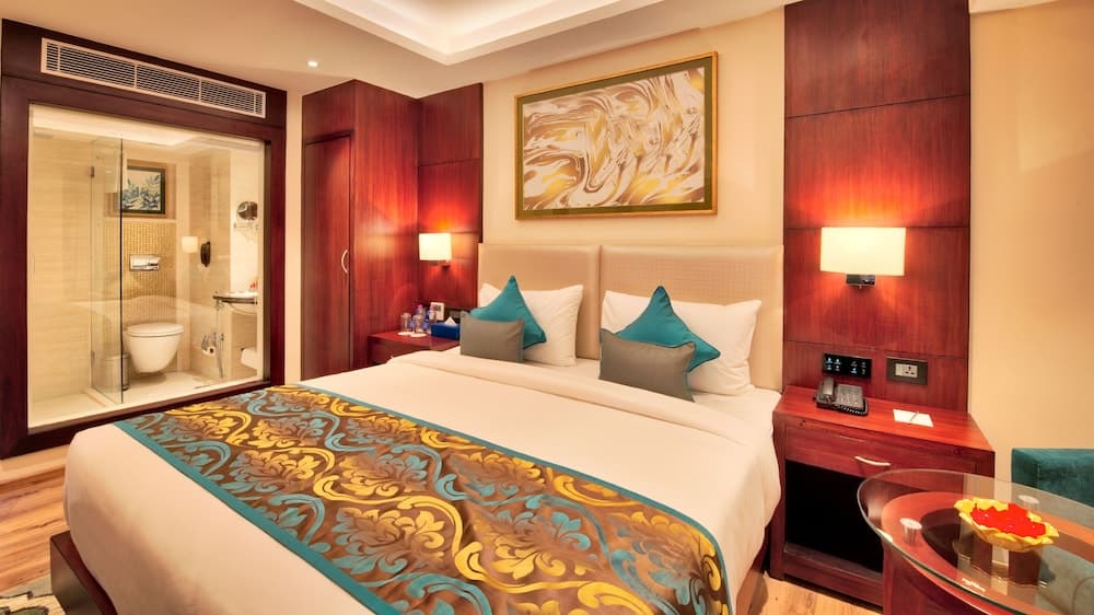 Standard Queen Room