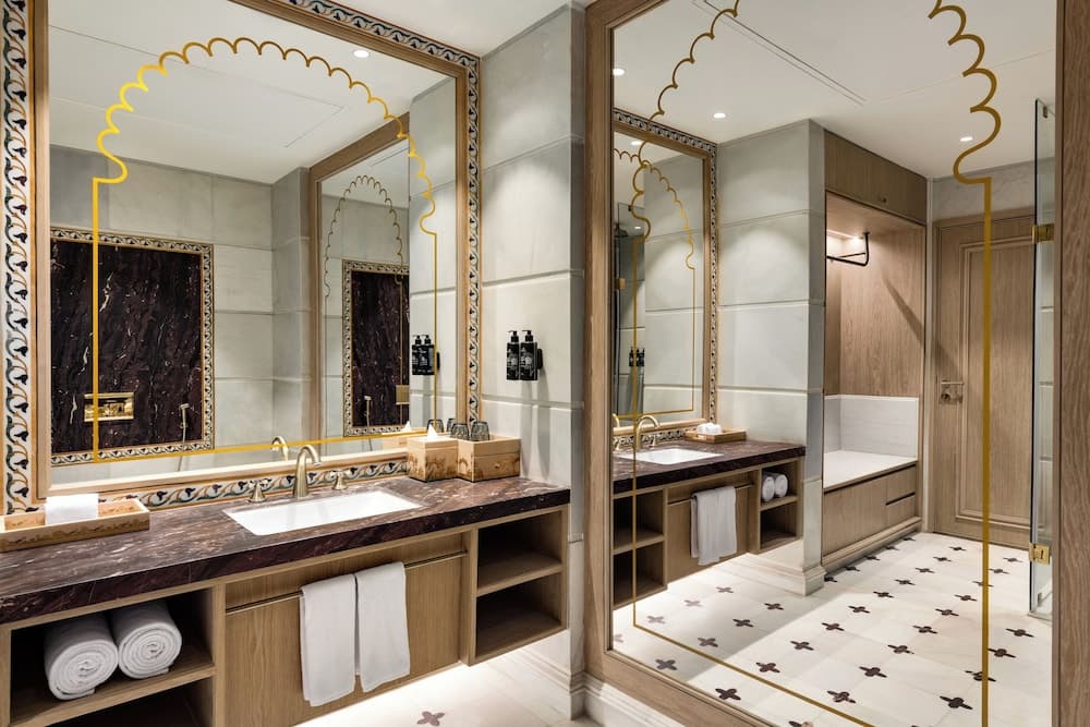 King Room