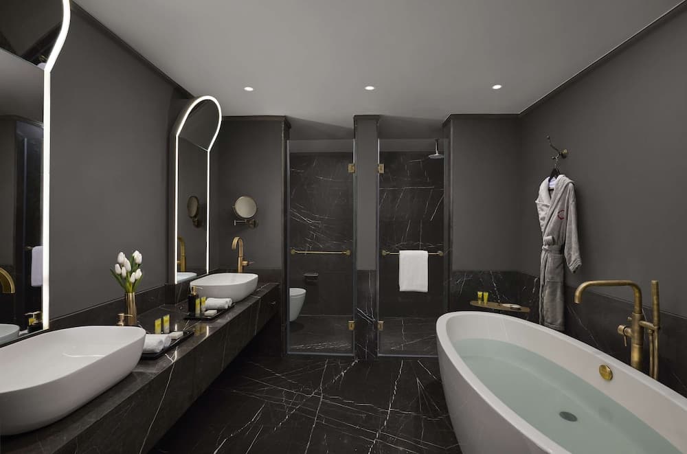 Suite King Room
