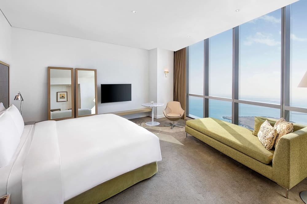 Deluxe King Sea View Room