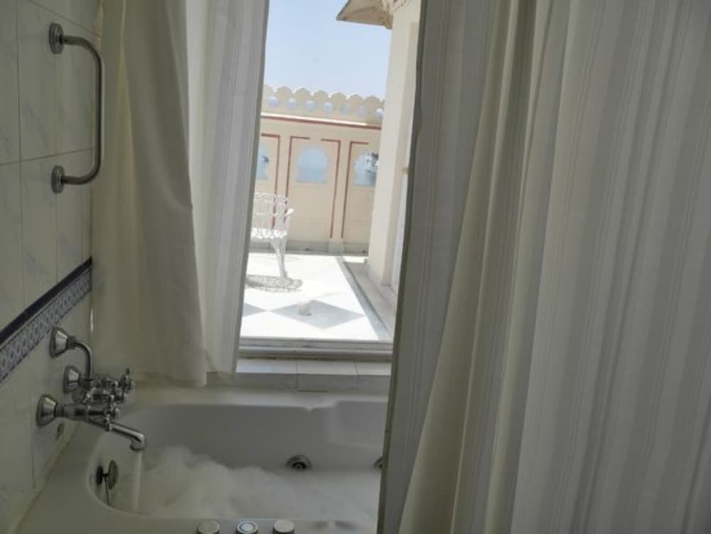 Palace Twin Room