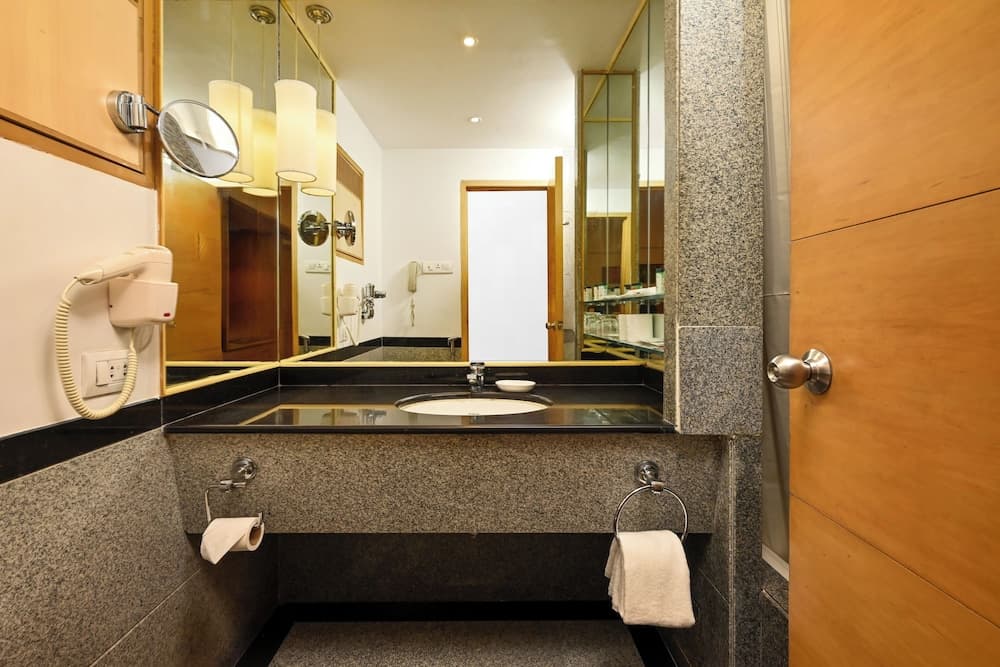 Suite King Sea View Room