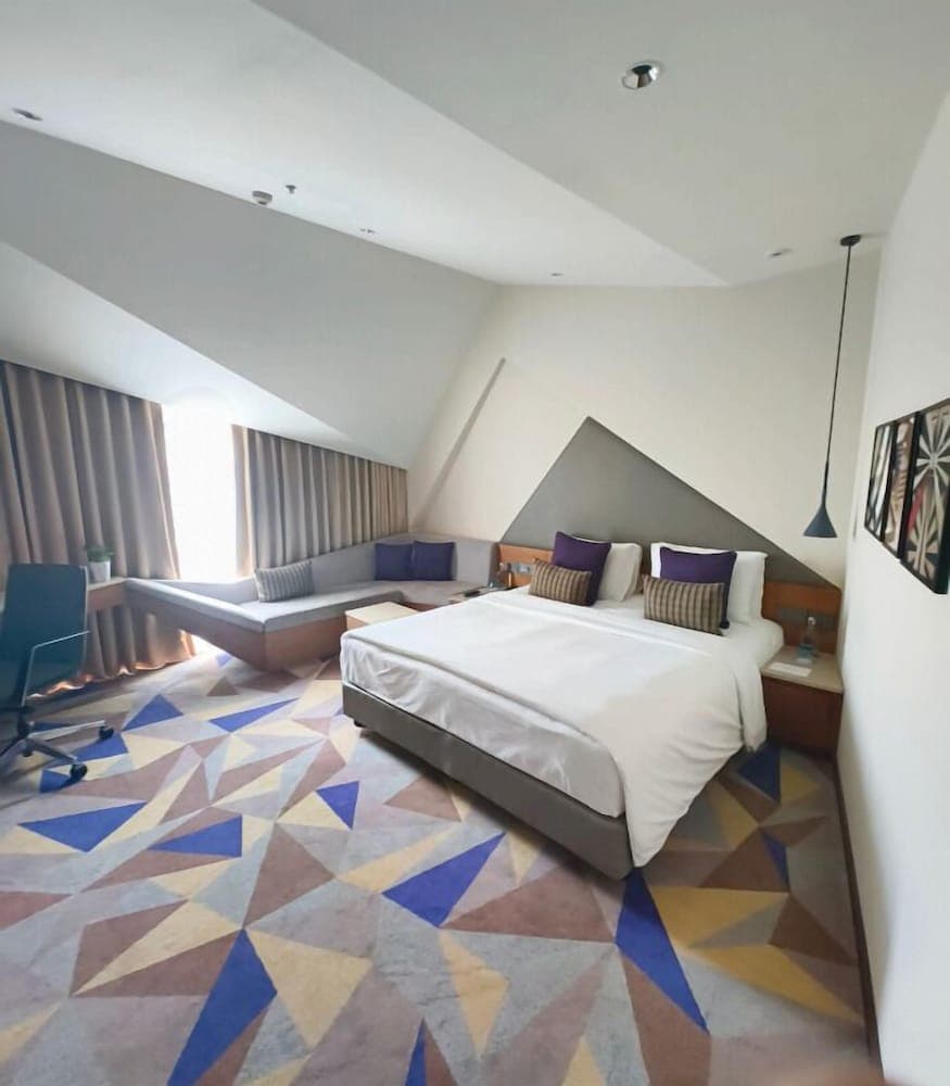 Premium King Room