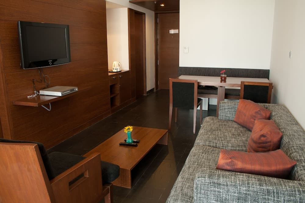 Suite King Room