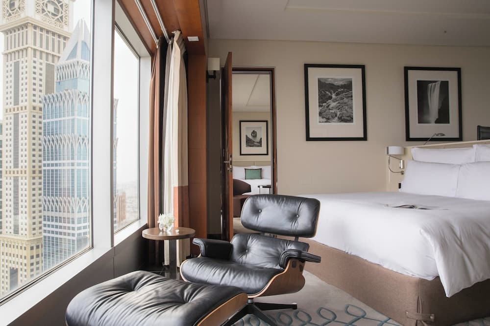 Club Twin Room