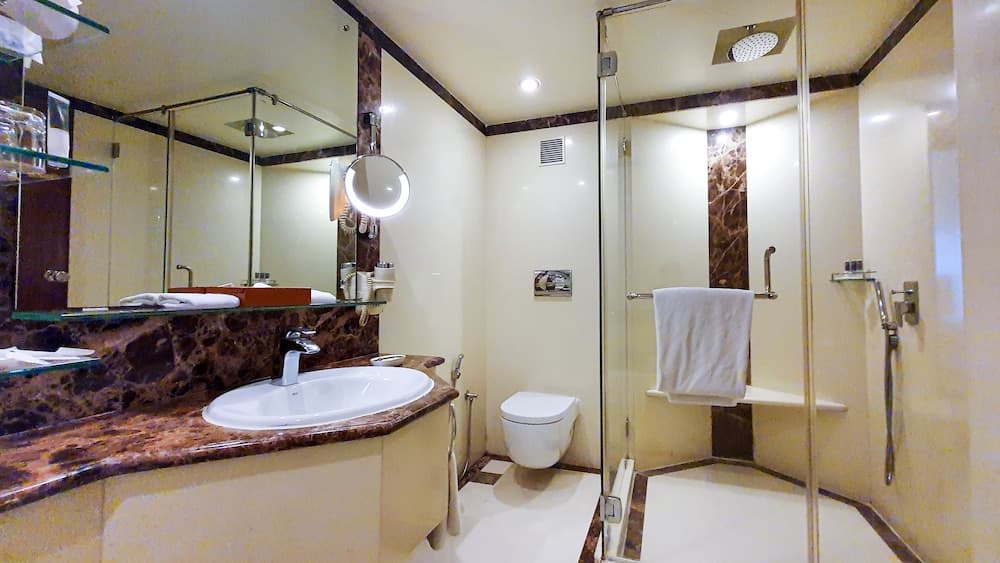Premier King Or Twin Room