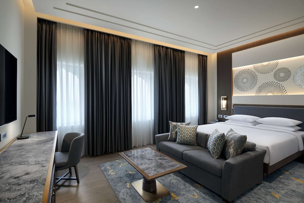 Royal King Room