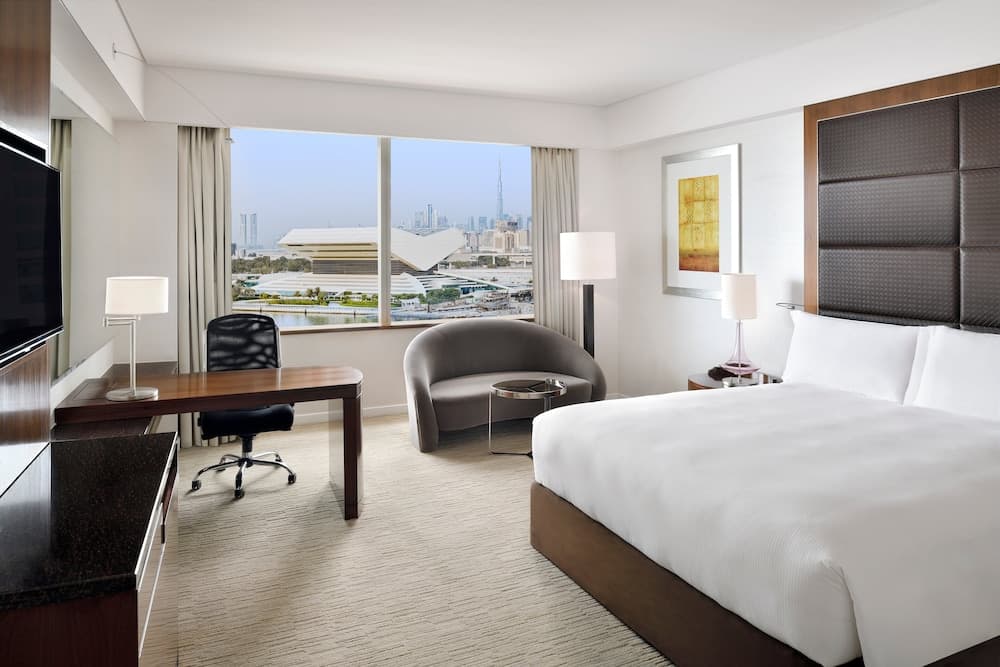 Premium Room, 1 King Bed (Waterfront View)