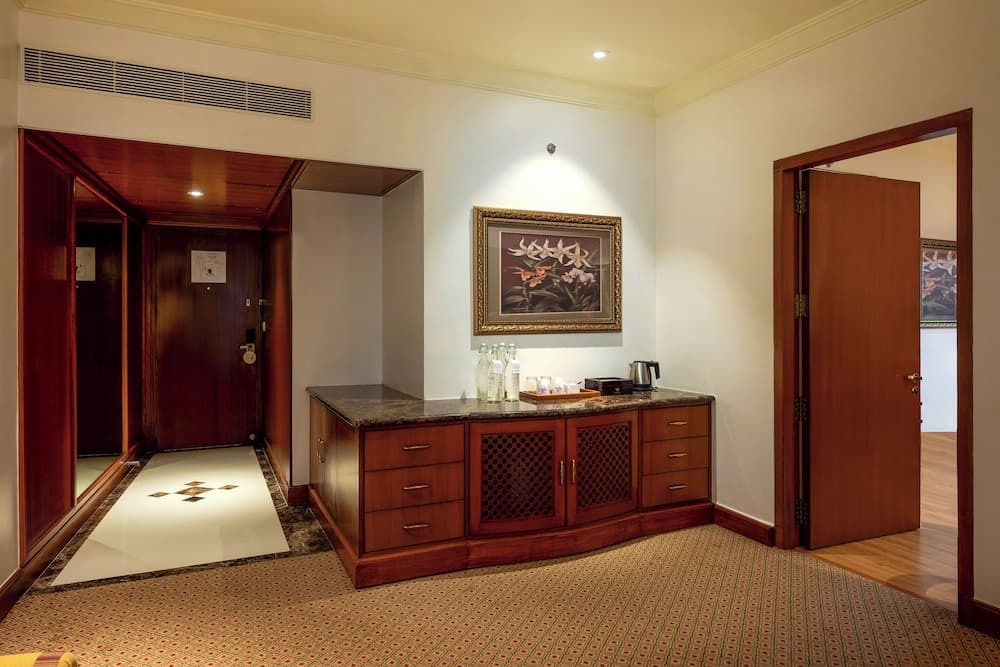 Suite King Room