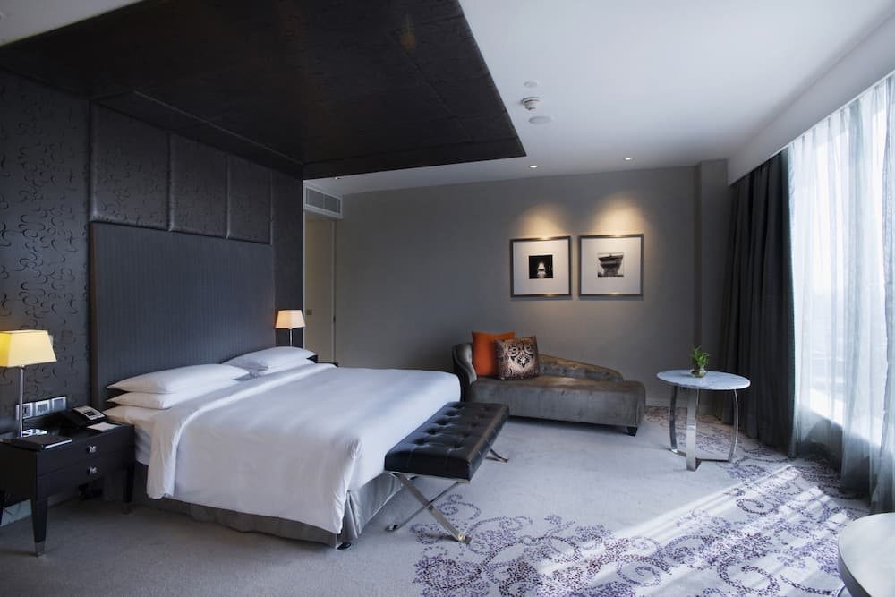 Suite King Room