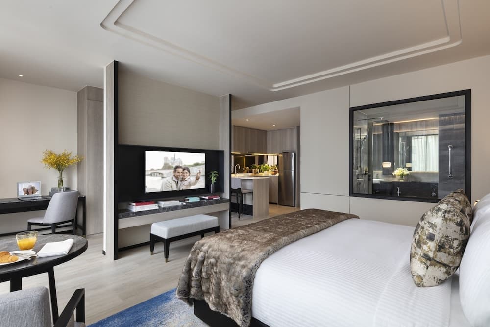 Executive King Room