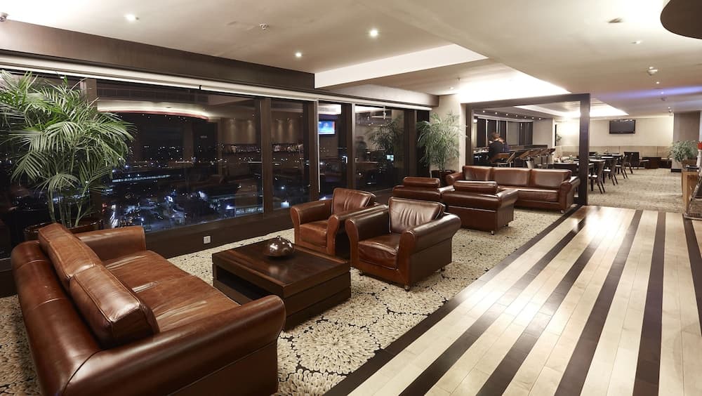 Club King Room