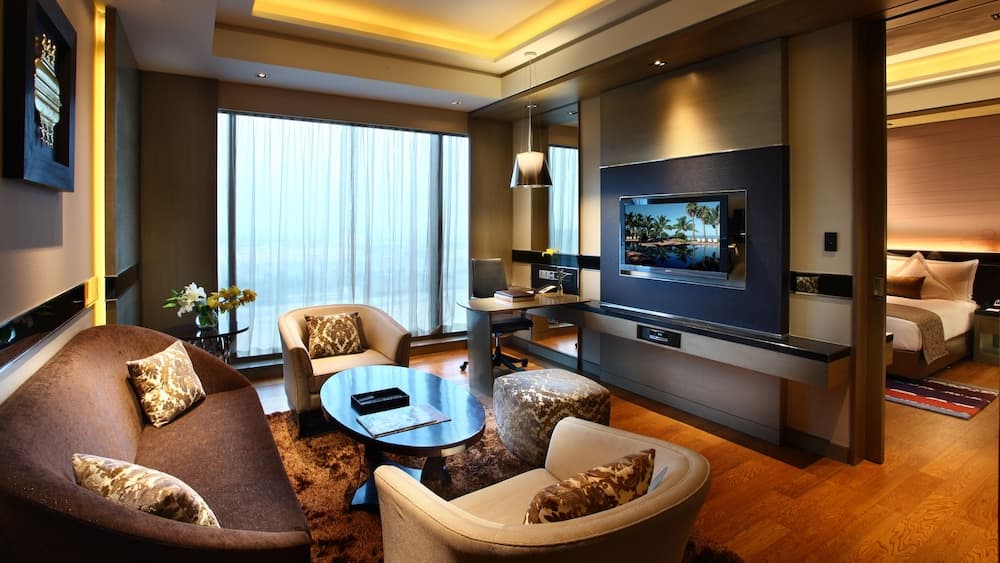 Suite King Room