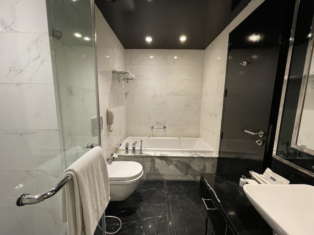 Suite King Room