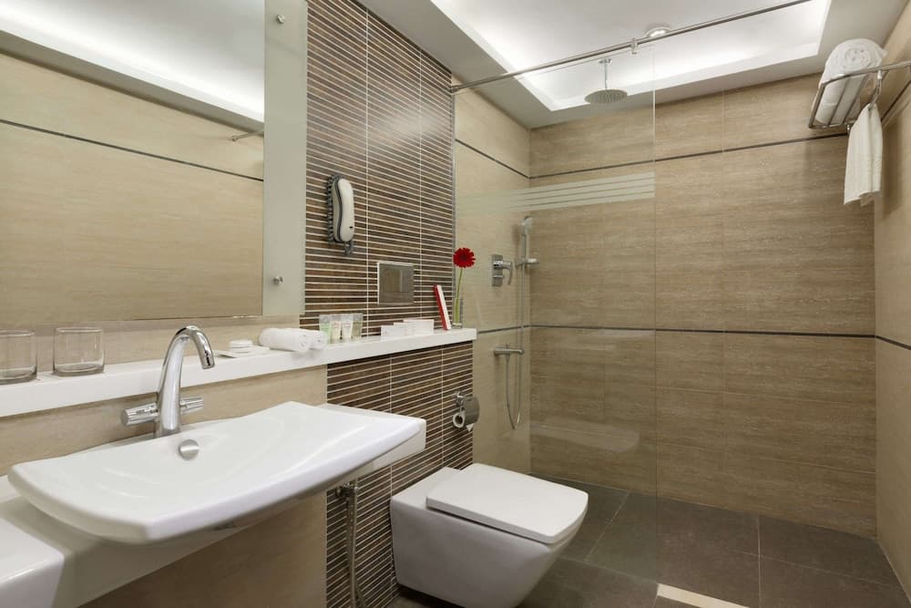 Deluxe Twin Smoking Room