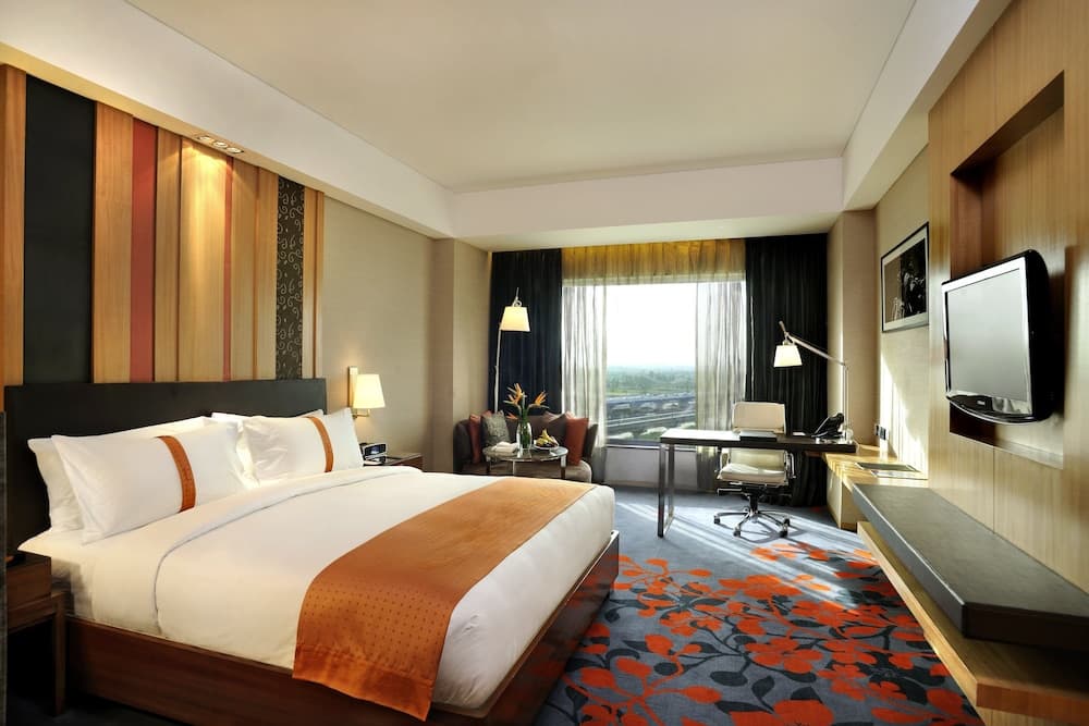 Club King High Floor Room