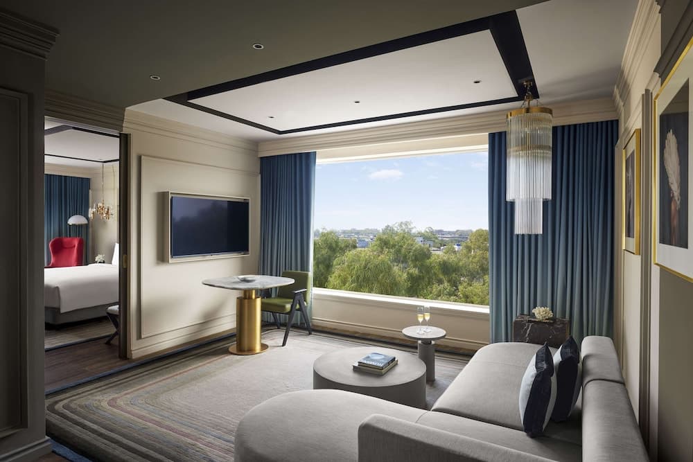 Suite King Room