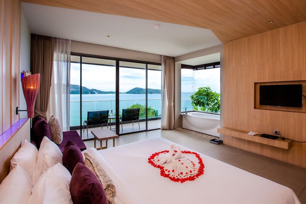 Grand Deluxe Sea View