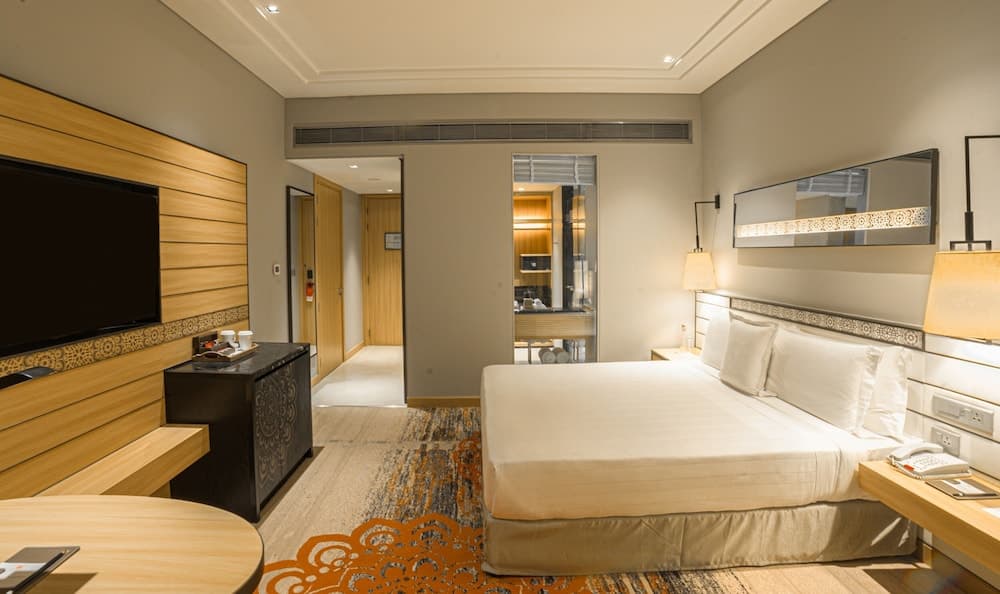 Deluxe Room, 1 Queen Bed (Deluxe Room)