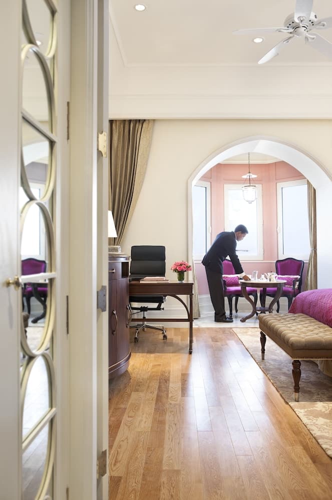 Luxury King Sea View Room