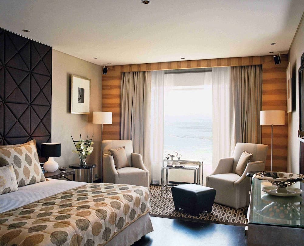 Suite King Room