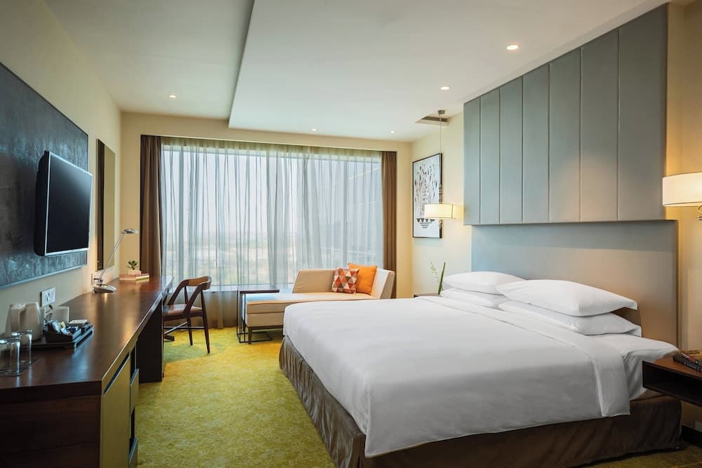 Executive Room with 1 King Bed