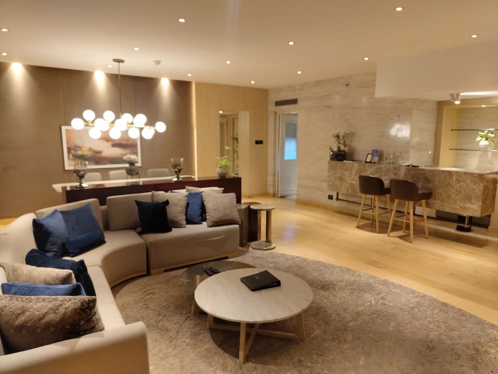 Suite King Sea View Room