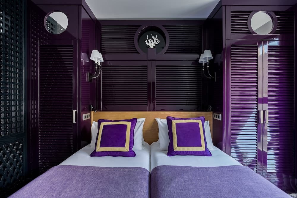 Family Queen Room